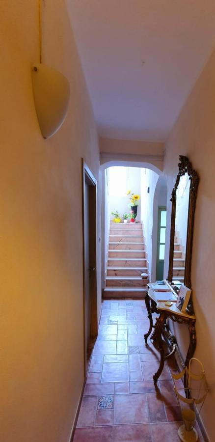 مبيت وإفطار Erli Il Girasole ...At Andorus' House المظهر الخارجي الصورة