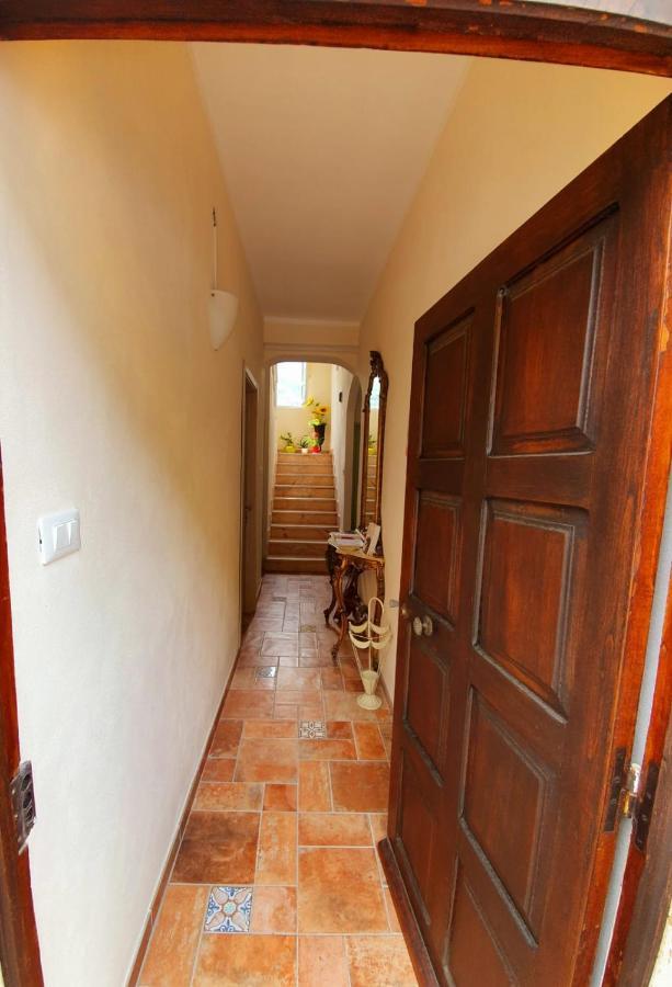 مبيت وإفطار Erli Il Girasole ...At Andorus' House المظهر الخارجي الصورة